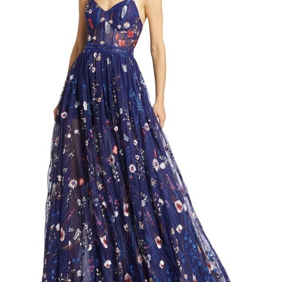 Mac Duggal Embroidered Floral Gown - Picture 4 of 14